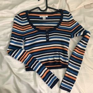 American Eagle Cropped Stripped Long sleeve